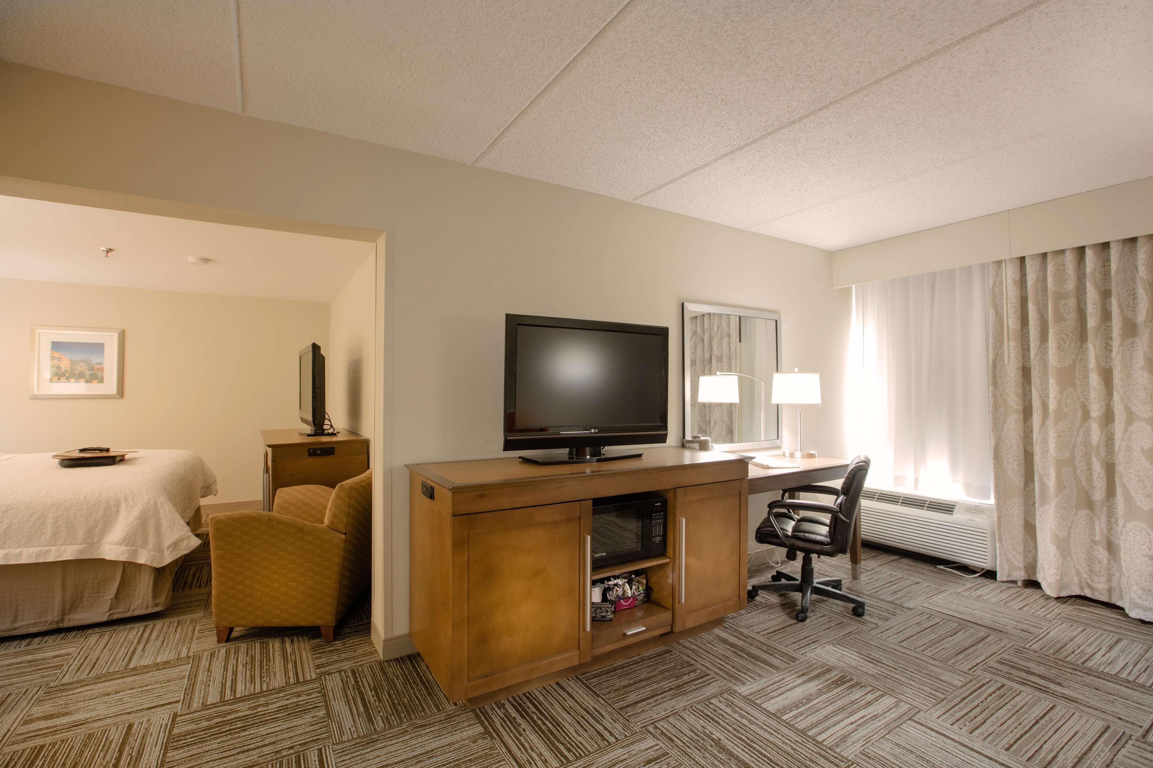 Hampton Inn Atlanta-Northlake Такер Экстерьер фото