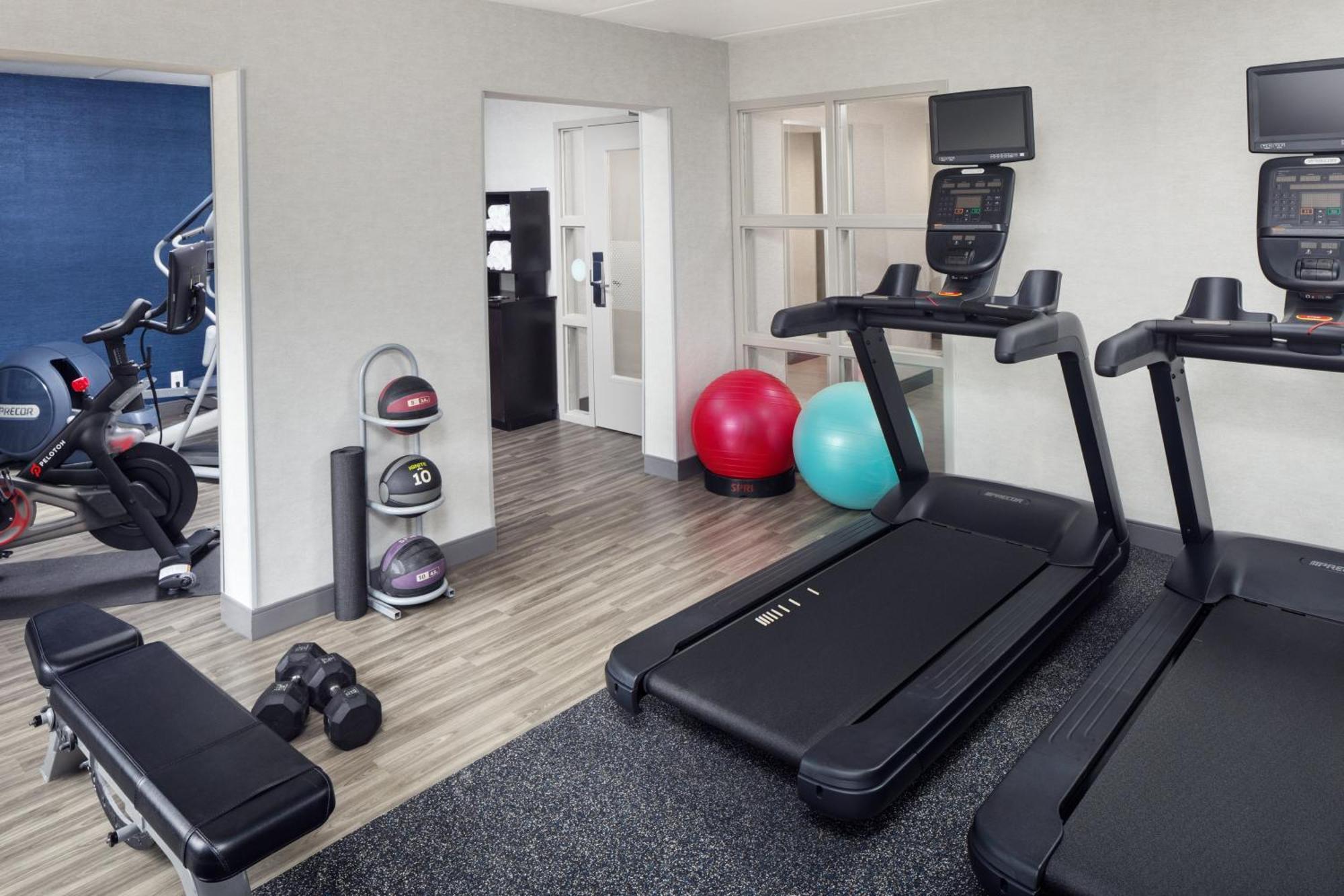 Hampton Inn Atlanta-Northlake Такер Экстерьер фото
