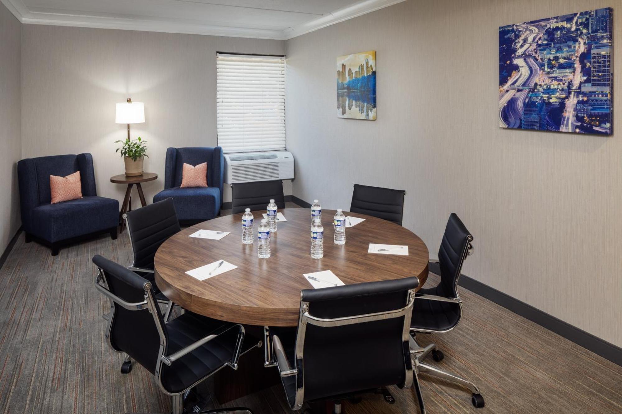 Hampton Inn Atlanta-Northlake Такер Экстерьер фото