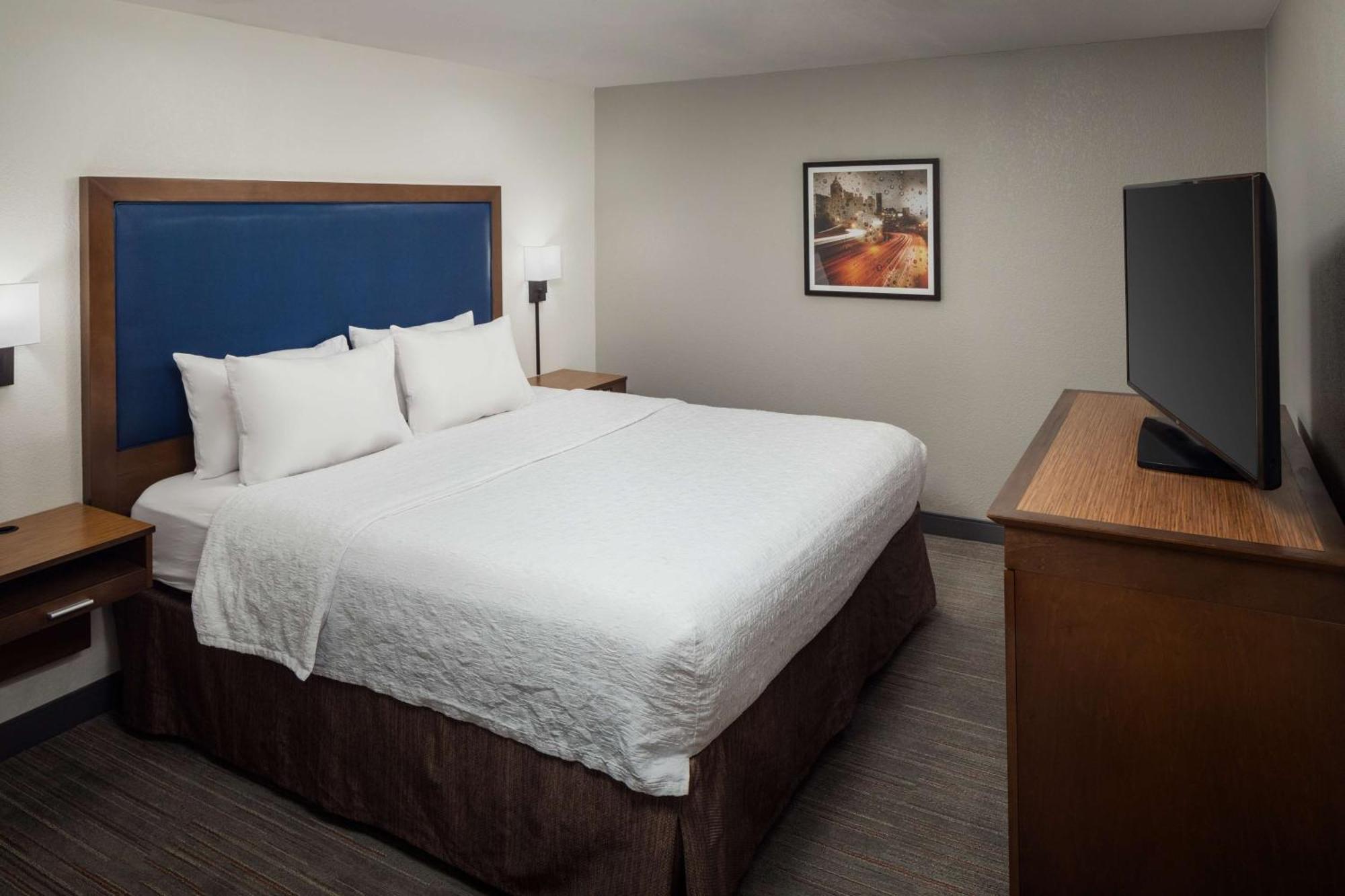 Hampton Inn Atlanta-Northlake Такер Экстерьер фото