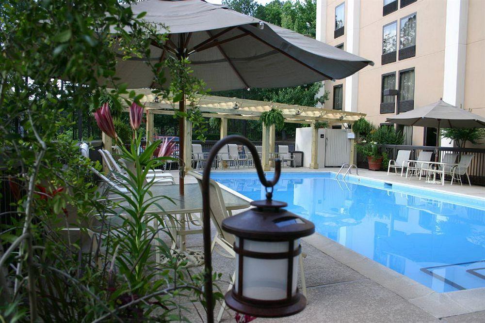 Hampton Inn Atlanta-Northlake Такер Экстерьер фото